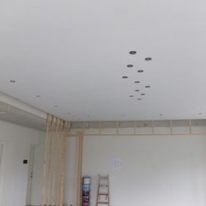 Acoustic plaster white on walls and ceiling